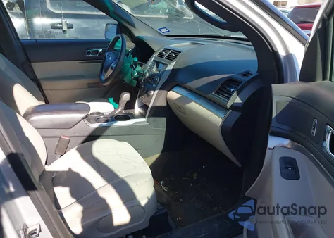 2013 Ford Explorer z USA, uszkodzony, nr VIN 1FM5K7B89DGC60126